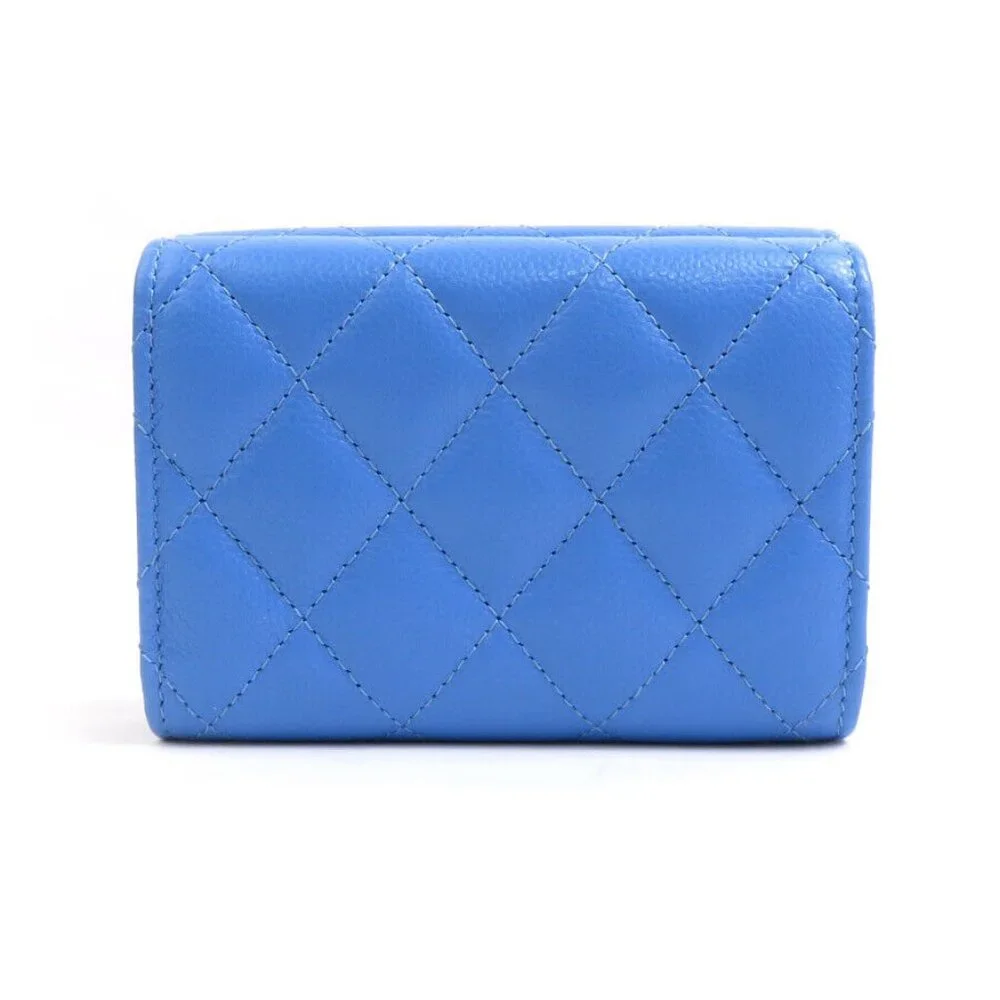 Auth CHANEL Matelasse Trifold Wallet Blue Leather/Silvertone